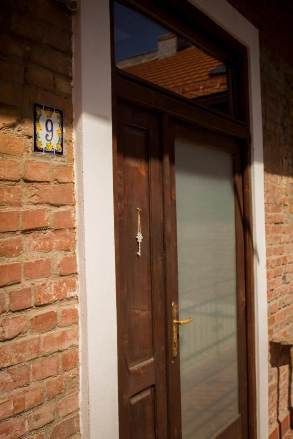 9 Stylish Suite In Unirii Square Timişoara Exterior foto
